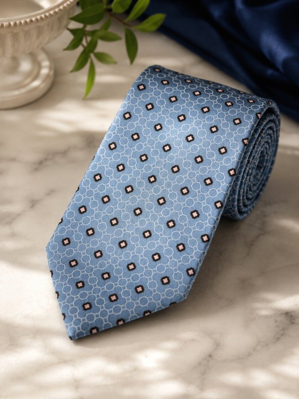 Stefano Ricci Italy 100% Silk Blue Geometric Medallion Luxury Neck Tie 60”